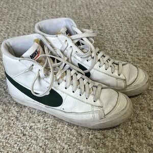 Nike Blazers Green Swoop